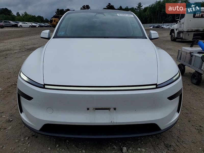 Позашляховик / Кросовер Tesla Model Y 2026 в Львові фото 5 Позашляховик / Кросовер Tesla Model Y 2026 в Львові