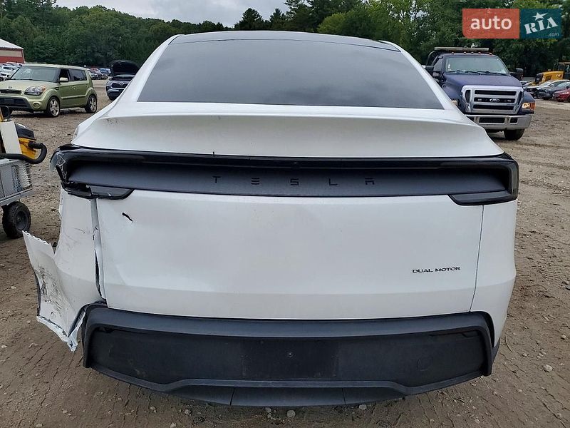 Позашляховик / Кросовер Tesla Model Y 2026 в Львові фото 6 Позашляховик / Кросовер Tesla Model Y 2026 в Львові