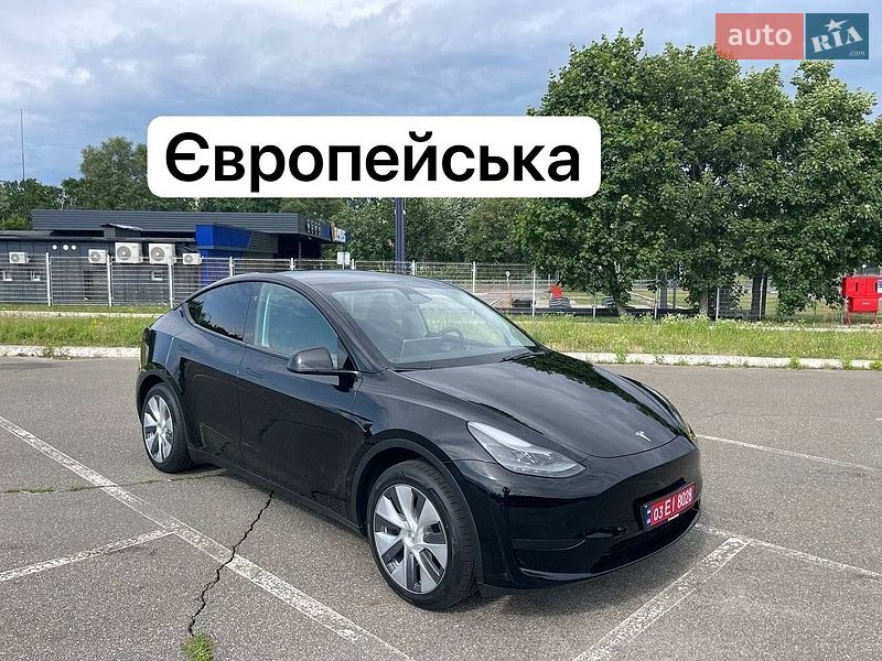 Tesla Model Y 2023