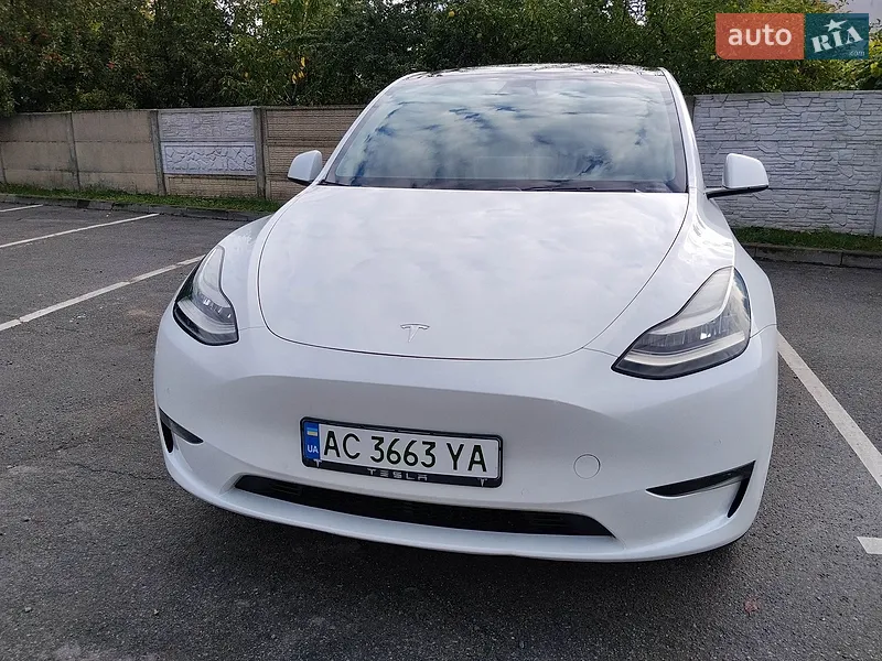 Tesla Model Y 2020
