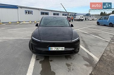 Внедорожник / Кроссовер Tesla Model Y 2025 в Кременчуге