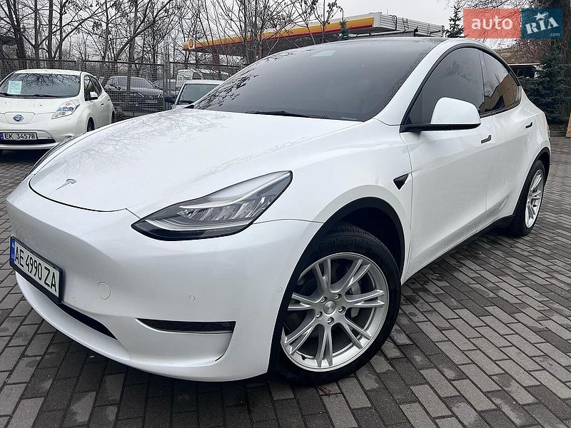 Внедорожник / Кроссовер Tesla Model Y 2021 в Львове