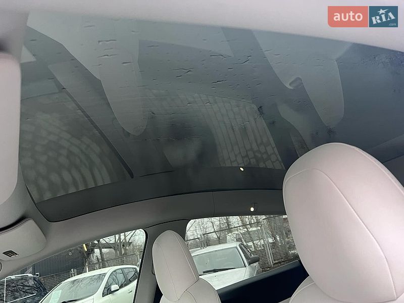 Внедорожник / Кроссовер Tesla Model Y 2021 в Львове