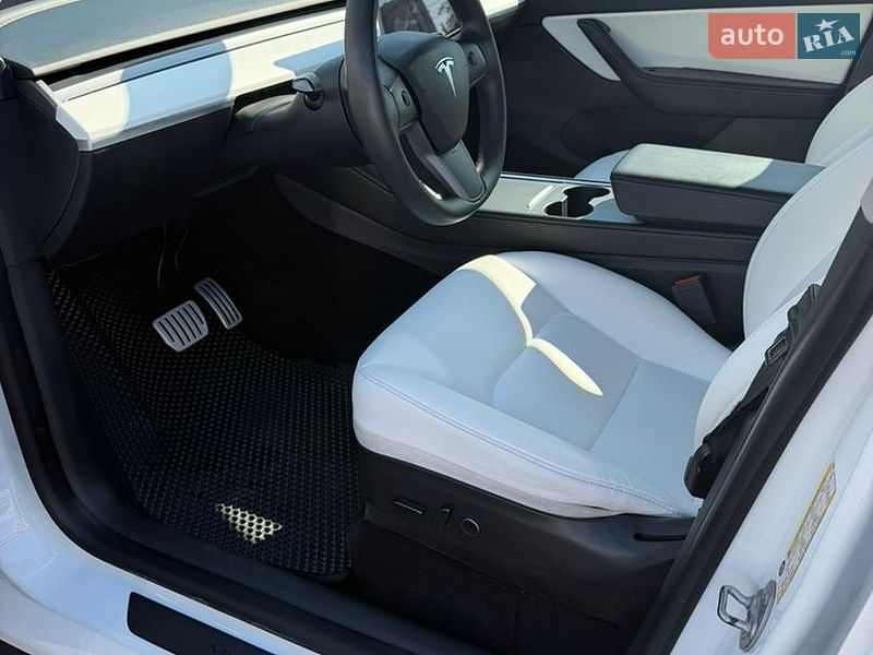 Позашляховик / Кросовер Tesla Model Y 2021 в Києві фото 4 Позашляховик / Кросовер Tesla Model Y 2021 в Києві
