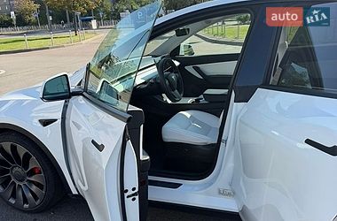 Позашляховик / Кросовер Tesla Model Y 2021 в Києві фото 6 Позашляховик / Кросовер Tesla Model Y 2021 в Києві