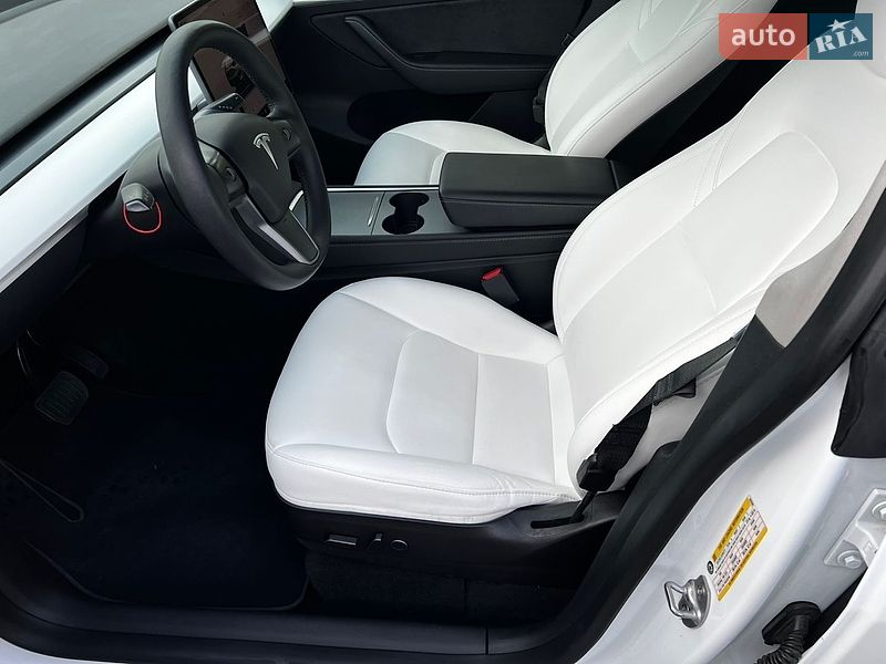 Позашляховик / Кросовер Tesla Model Y 2023 в Луцьку фото 11 Позашляховик / Кросовер Tesla Model Y 2023 в Луцьку