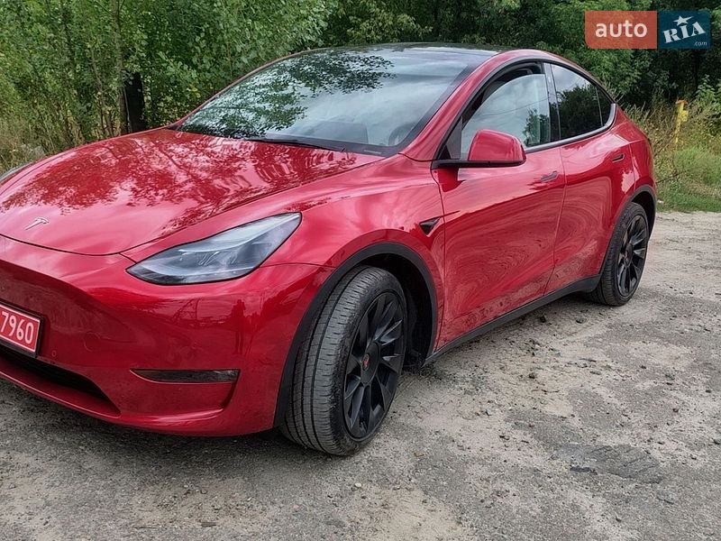 Внедорожник / Кроссовер Tesla Model Y 2021 в Киеве