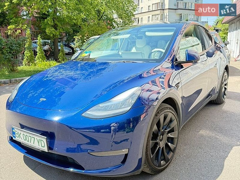 Внедорожник / Кроссовер Tesla Model Y 2021 в Ровно