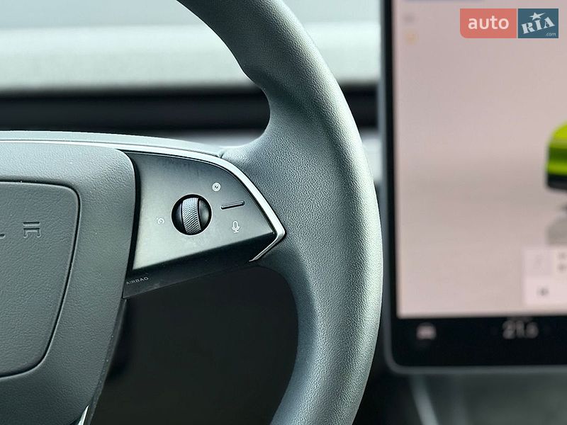 Позашляховик / Кросовер Tesla Model Y 2025 в Львові