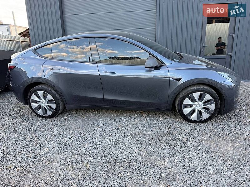 Внедорожник / Кроссовер Tesla Model Y 2023 в Виннице