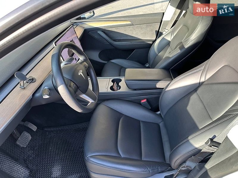 Внедорожник / Кроссовер Tesla Model Y 2023 в Харькове