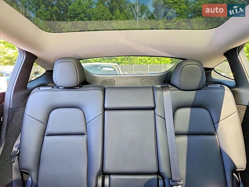 Позашляховик / Кросовер Tesla Model Y 2023 в Києві