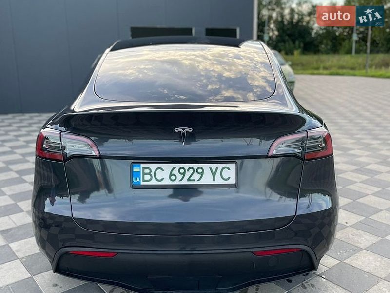 Позашляховик / Кросовер Tesla Model Y 2024 в Львові