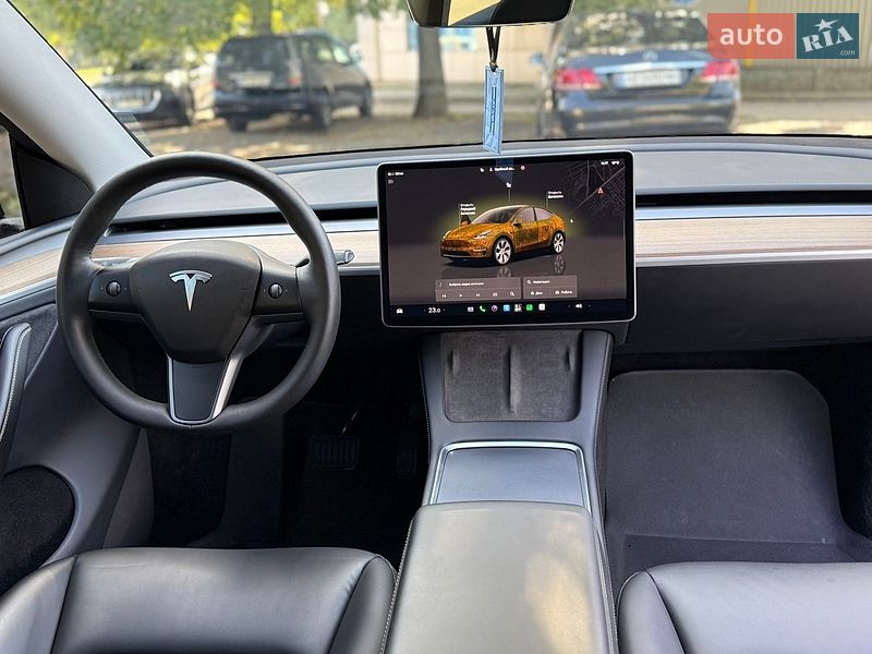 Внедорожник / Кроссовер Tesla Model Y 2023 в Днепре