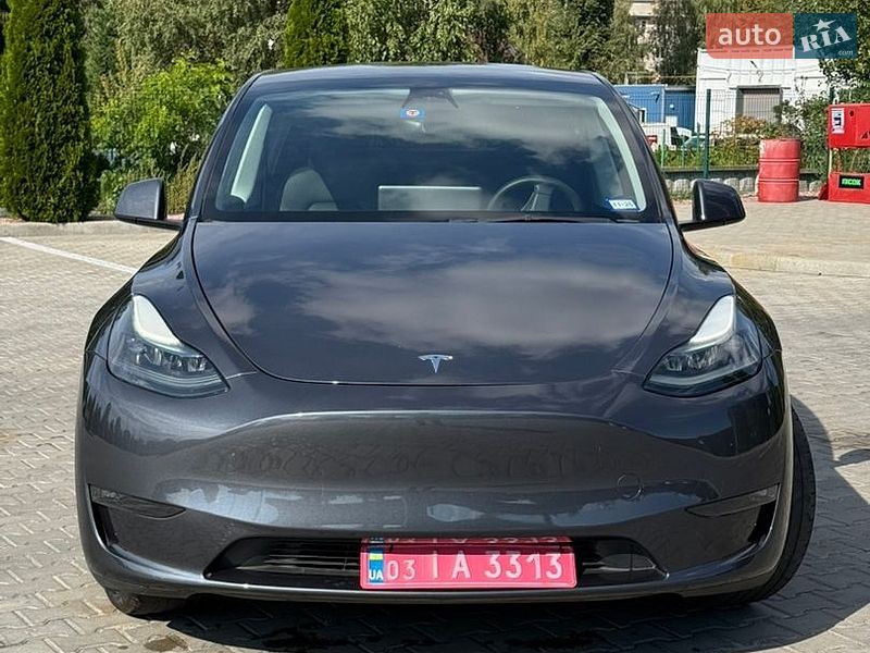 Позашляховик / Кросовер Tesla Model Y 2022 в Кременчуці фото 2 Позашляховик / Кросовер Tesla Model Y 2022 в Кременчуці