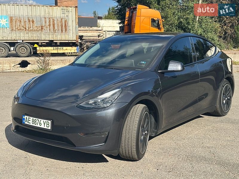 Внедорожник / Кроссовер Tesla Model Y 2024 в Кривом Роге