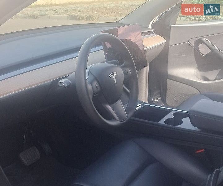 Внедорожник / Кроссовер Tesla Model Y 2021 в Одессе