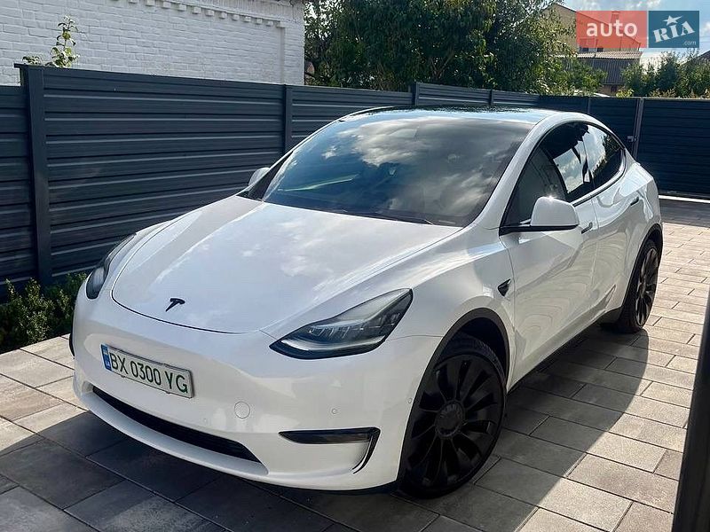 Tesla Model Y 2021