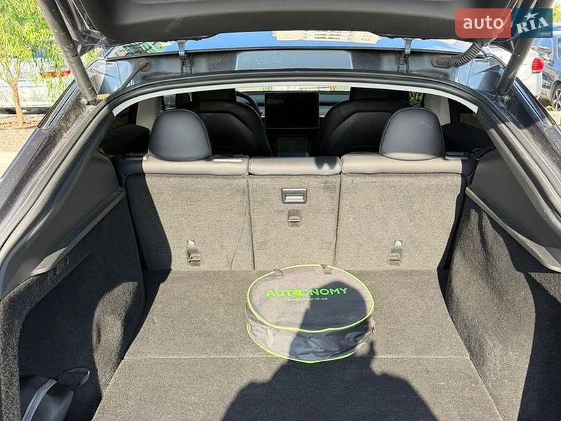 Позашляховик / Кросовер Tesla Model Y 2023 в Черкасах
