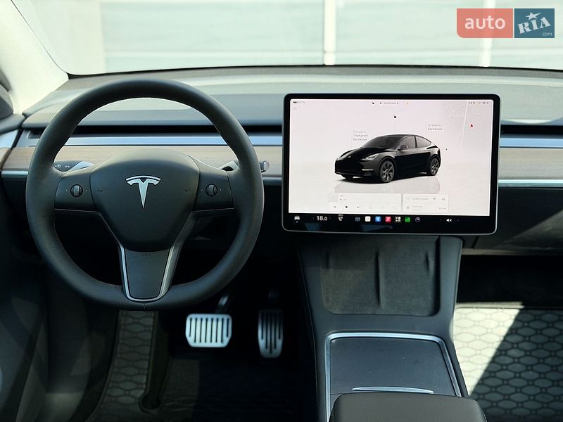 Позашляховик / Кросовер Tesla Model Y 2024 в Києві