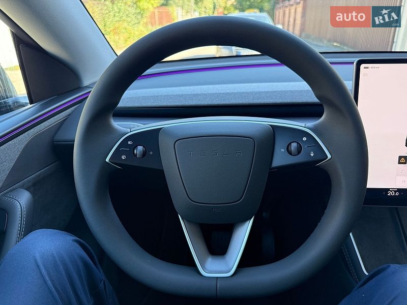 Позашляховик / Кросовер Tesla Model Y 2025 в Львові