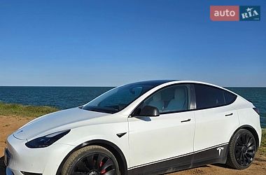 Внедорожник / Кроссовер Tesla Model Y 2020 в Одессе