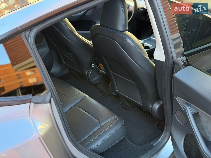 Позашляховик / Кросовер Tesla Model Y 2023 в Києві фото 39 Позашляховик / Кросовер Tesla Model Y 2023 в Києві