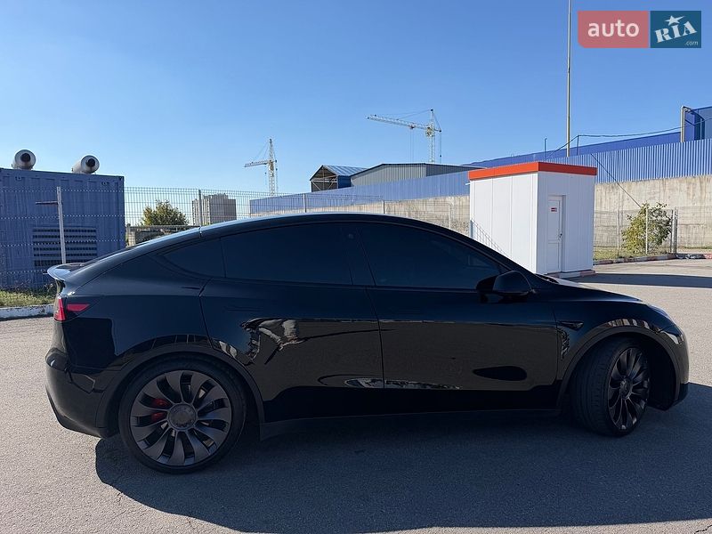 Позашляховик / Кросовер Tesla Model Y 2022 в Вінниці