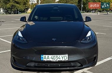 Внедорожник / Кроссовер Tesla Model Y 2024 в Киеве