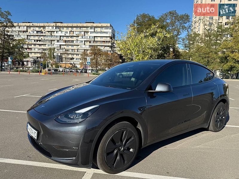 Внедорожник / Кроссовер Tesla Model Y 2024 в Киеве