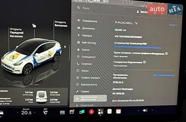 Внедорожник / Кроссовер Tesla Model Y 2024 в Киеве