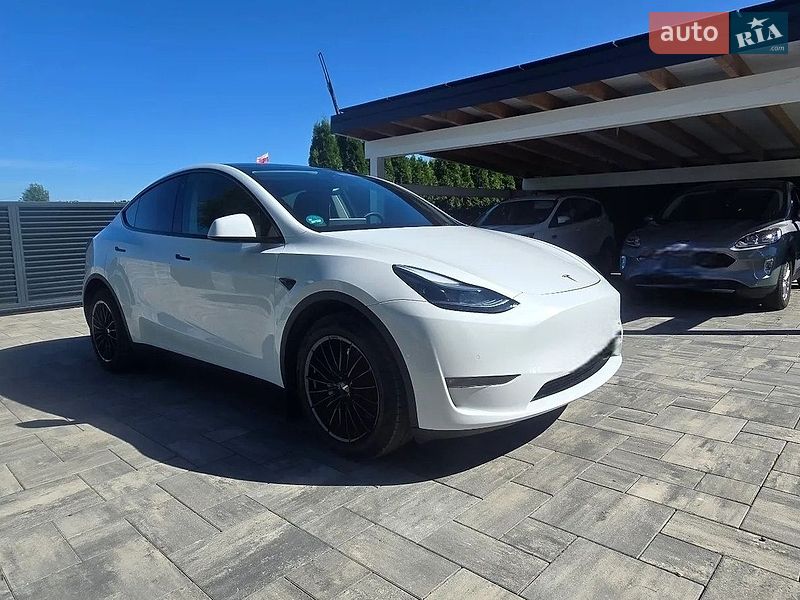 Внедорожник / Кроссовер Tesla Model Y 2023 в Виннице
