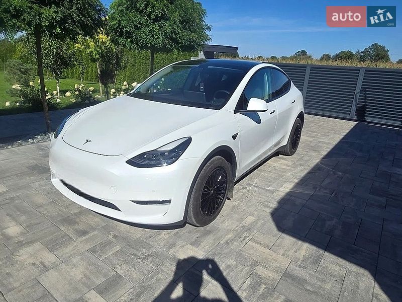Внедорожник / Кроссовер Tesla Model Y 2023 в Виннице