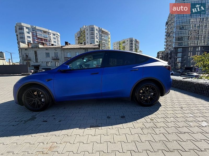 Внедорожник / Кроссовер Tesla Model Y 2021 в Львове