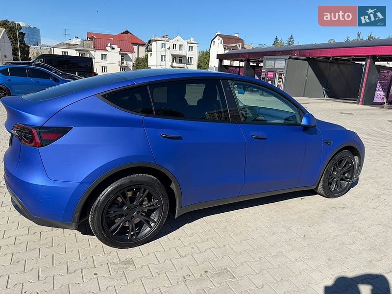 Внедорожник / Кроссовер Tesla Model Y 2021 в Львове