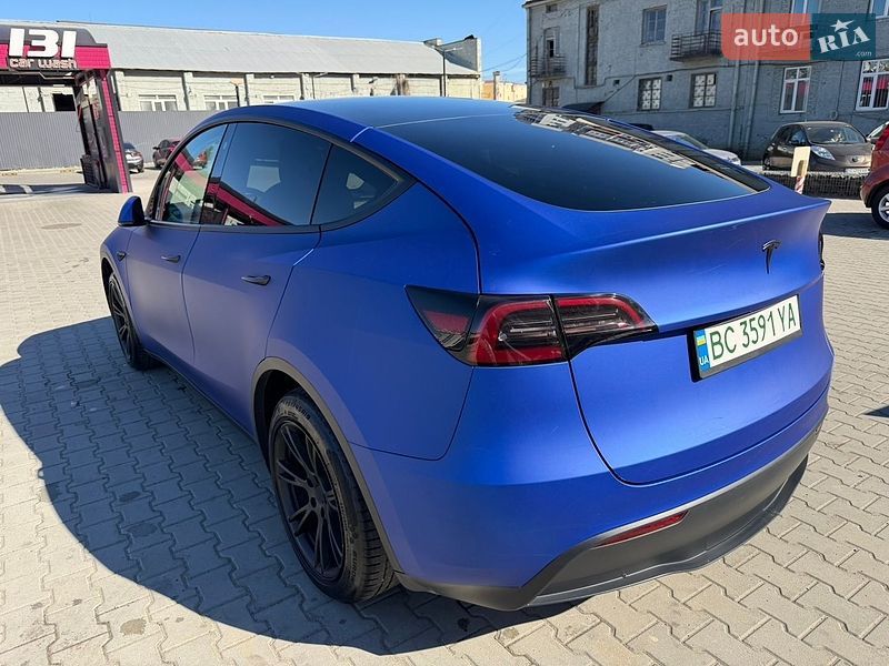 Внедорожник / Кроссовер Tesla Model Y 2021 в Львове