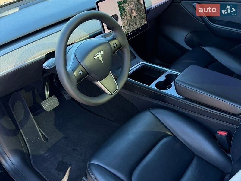 Позашляховик / Кросовер Tesla Model Y 2021 в Житомирі