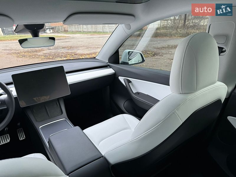 Позашляховик / Кросовер Tesla Model Y 2022 в Пирятині