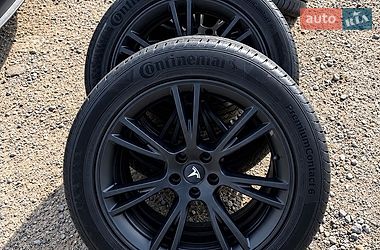 Внедорожник / Кроссовер Tesla Model Y 2021 в Львове
