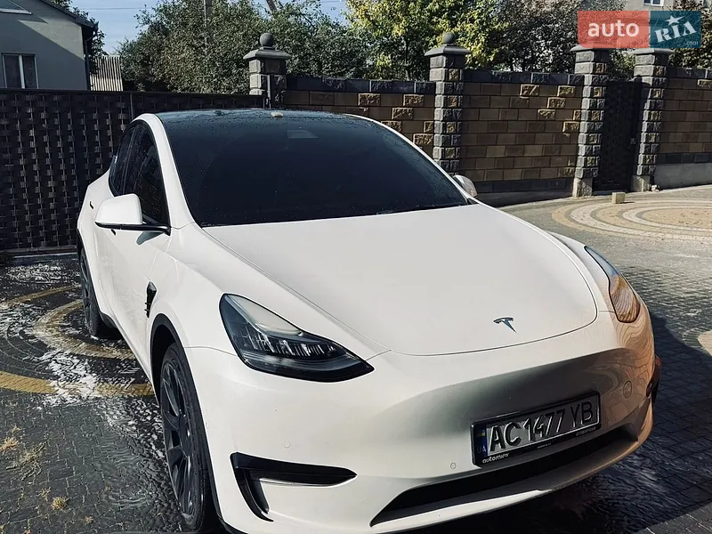 Tesla Model Y