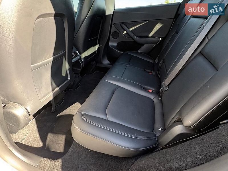 Внедорожник / Кроссовер Tesla Model Y 2023 в Золотоноше