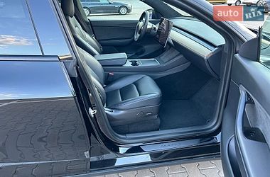 Позашляховик / Кросовер Tesla Model Y 2020 в Києві