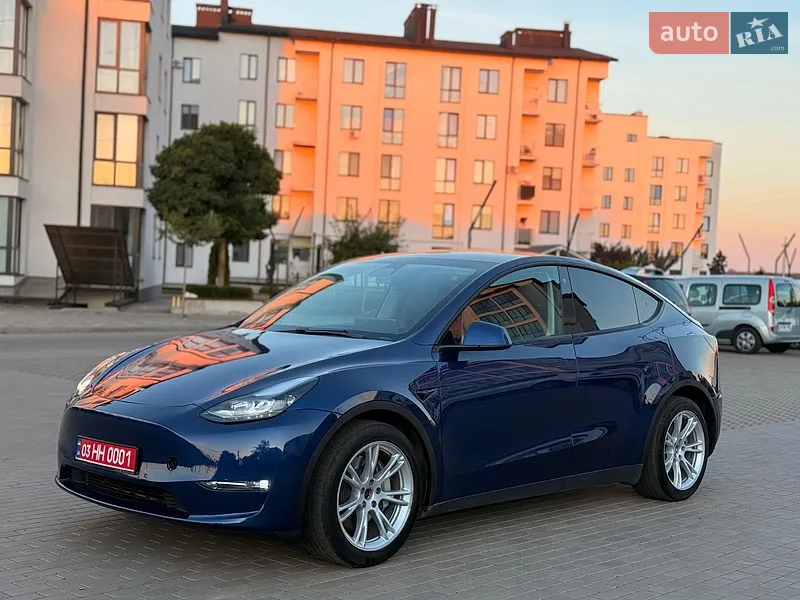 Tesla Model Y