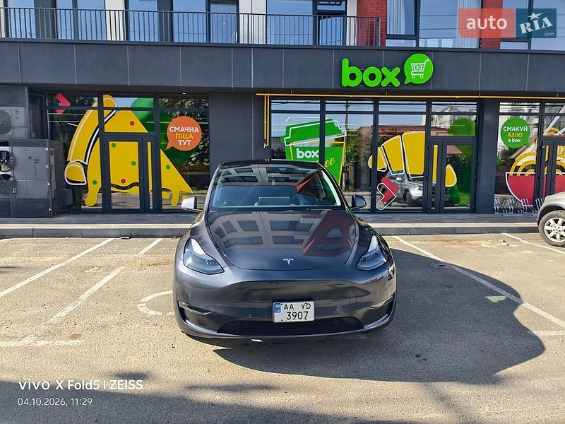 Tesla Model Y 2022