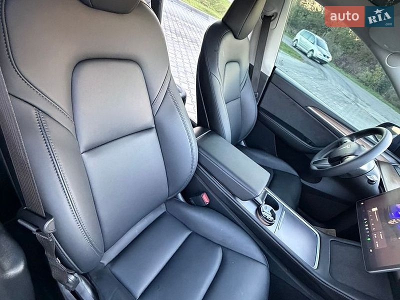 Позашляховик / Кросовер Tesla Model Y 2023 в Звягелі