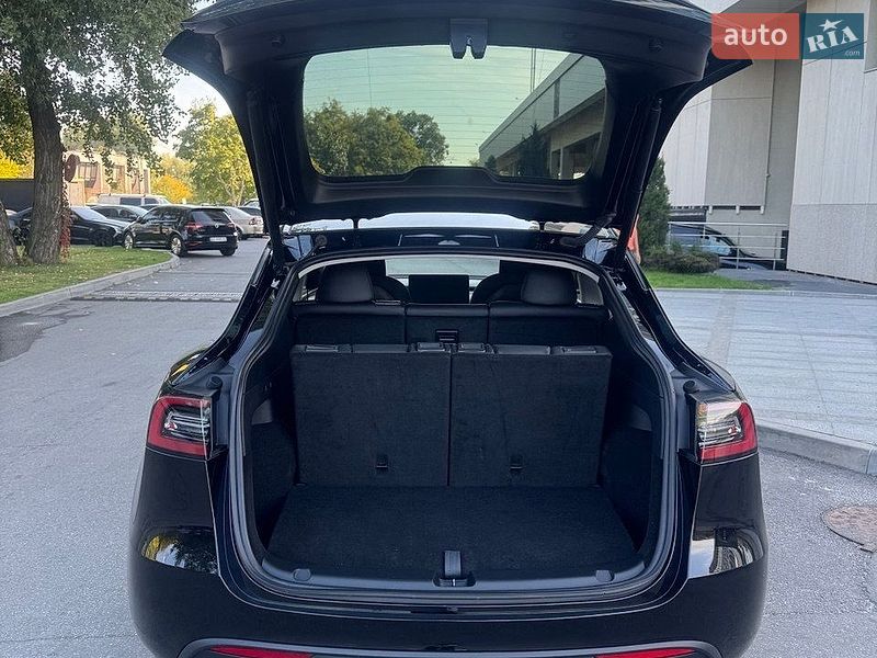 Внедорожник / Кроссовер Tesla Model Y 2023 в Днепре фото 12 Внедорожник / Кроссовер Tesla Model Y 2023 в Днепре
