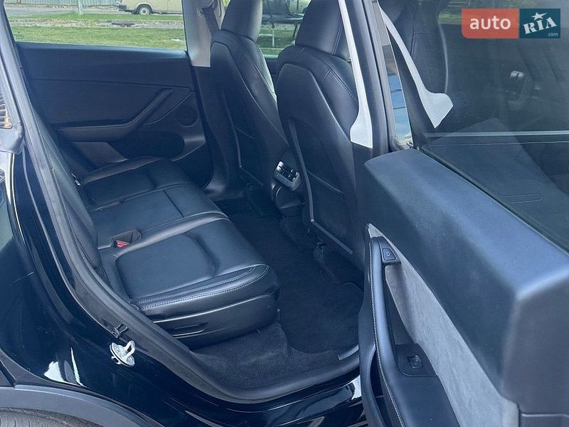 Внедорожник / Кроссовер Tesla Model Y 2023 в Днепре фото 14 Внедорожник / Кроссовер Tesla Model Y 2023 в Днепре