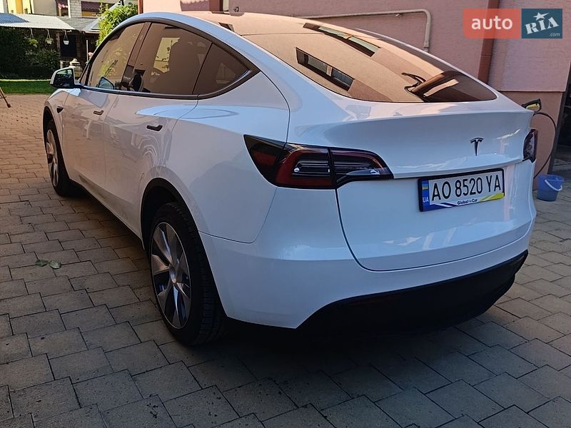 Внедорожник / Кроссовер Tesla Model Y 2023 в Ужгороде фото 8 Внедорожник / Кроссовер Tesla Model Y 2023 в Ужгороде