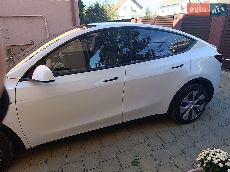 Внедорожник / Кроссовер Tesla Model Y 2023 в Ужгороде фото 9 Внедорожник / Кроссовер Tesla Model Y 2023 в Ужгороде