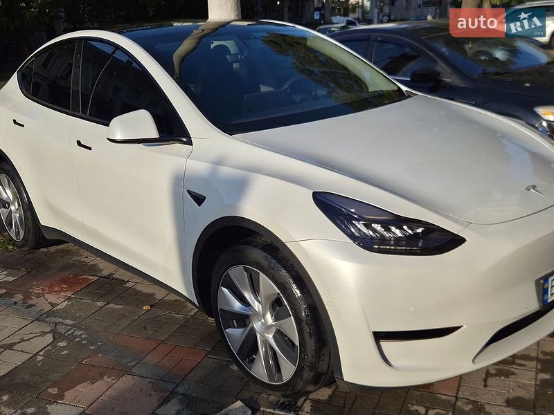 Tesla Model Y 2022 Tesla Model Y 2022